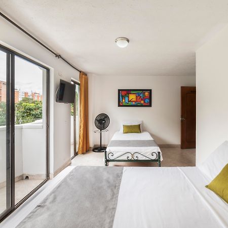 Hotel Balcones Del Estadio Μεντεγίν Εξωτερικό φωτογραφία
