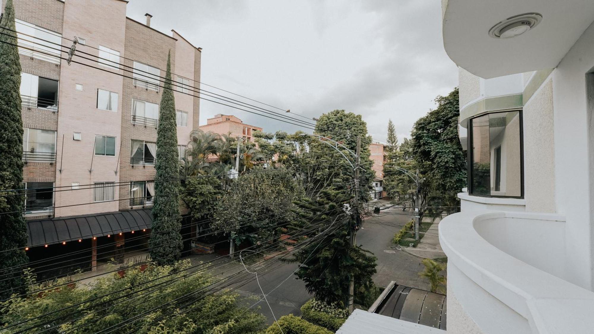 Hotel Balcones Del Estadio Μεντεγίν Εξωτερικό φωτογραφία