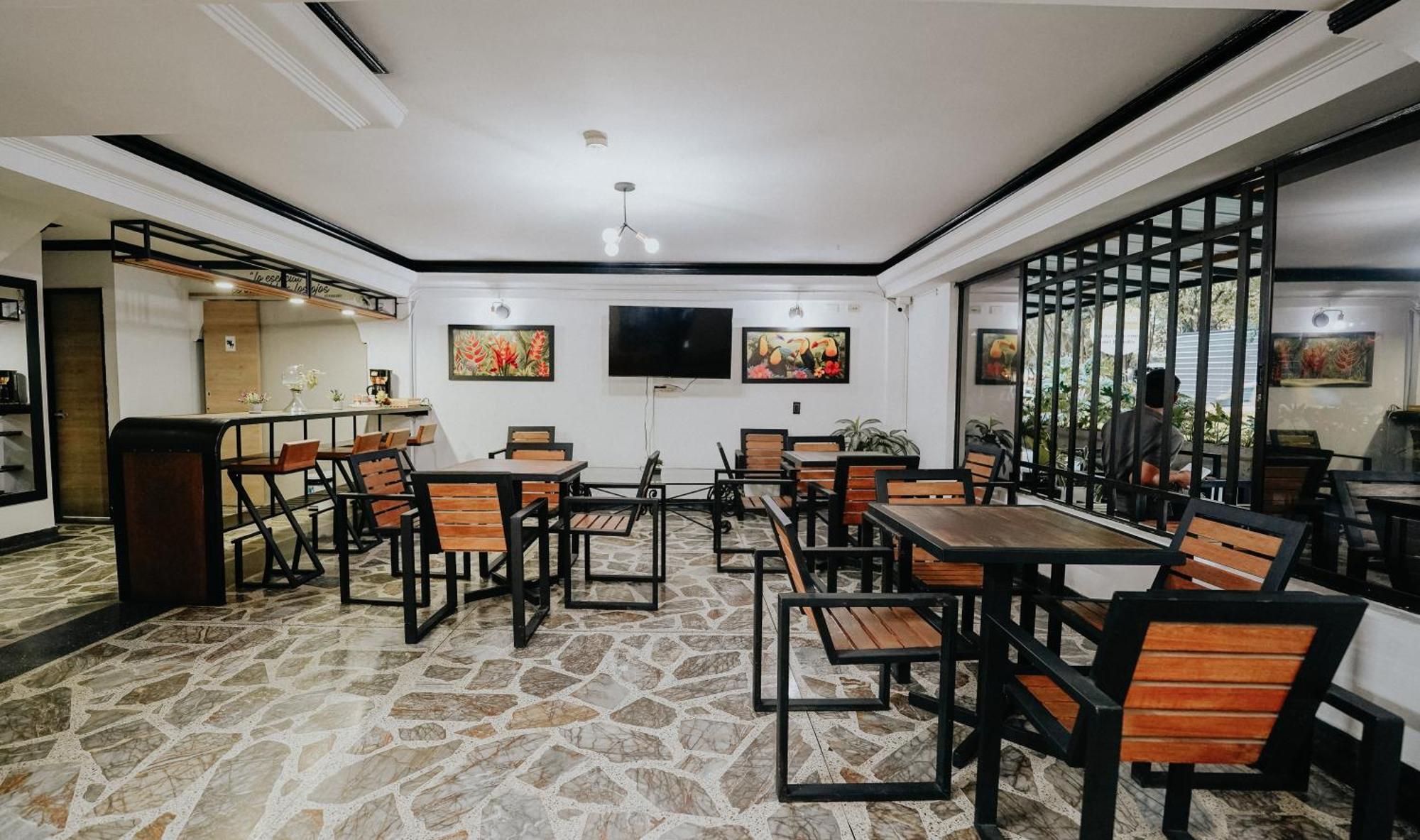 Hotel Balcones Del Estadio Μεντεγίν Εξωτερικό φωτογραφία